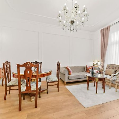 Luxury Class Apartment - 1St Floor, Large Apartment, Downtown, Newly Renovated, Fast Wifi, 4X Air Conditioning Zagreb Buitenkant foto