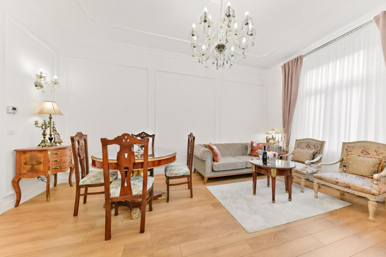 Luxury Class Apartment - 1St Floor, Large Apartment, Downtown, Newly Renovated, Fast Wifi, 4X Air Conditioning Zagreb Buitenkant foto