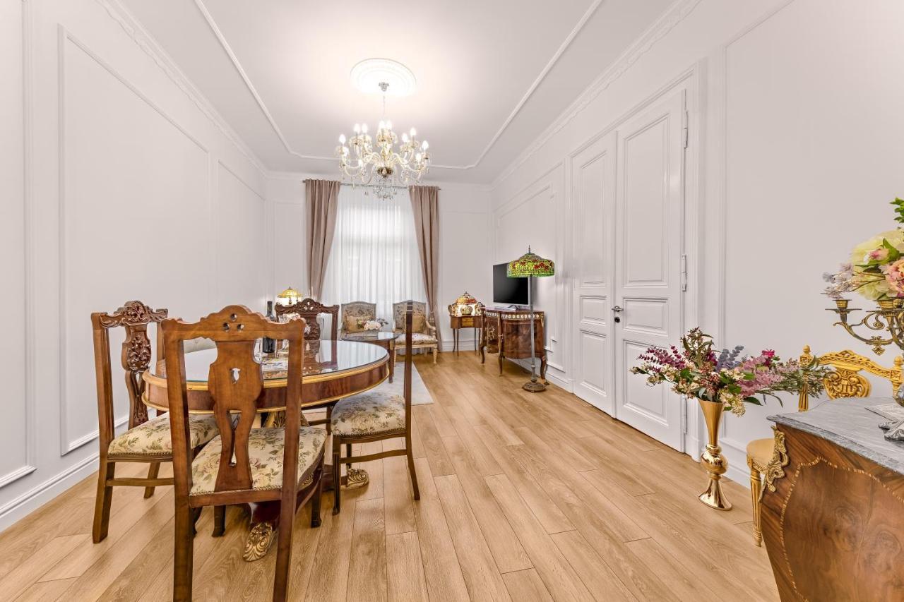 Luxury Class Apartment - 1St Floor, Large Apartment, Downtown, Newly Renovated, Fast Wifi, 4X Air Conditioning Zagreb Buitenkant foto